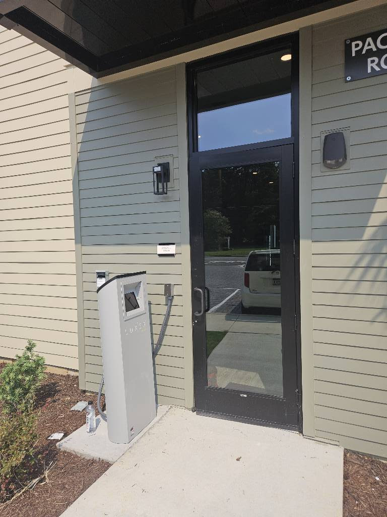 Weatherproof Luxer Kiosk outdoor package room at a multifamily community